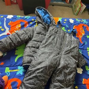 Carter’s Boys 4T Black and gray dinosaur Winter Coat and snow suit. $25